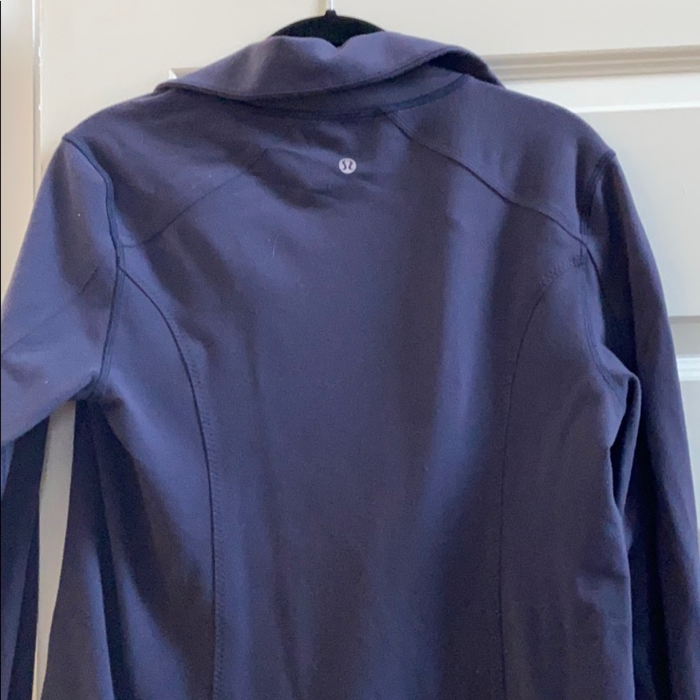 Lululemon defined jacket - Picture 3 of 3